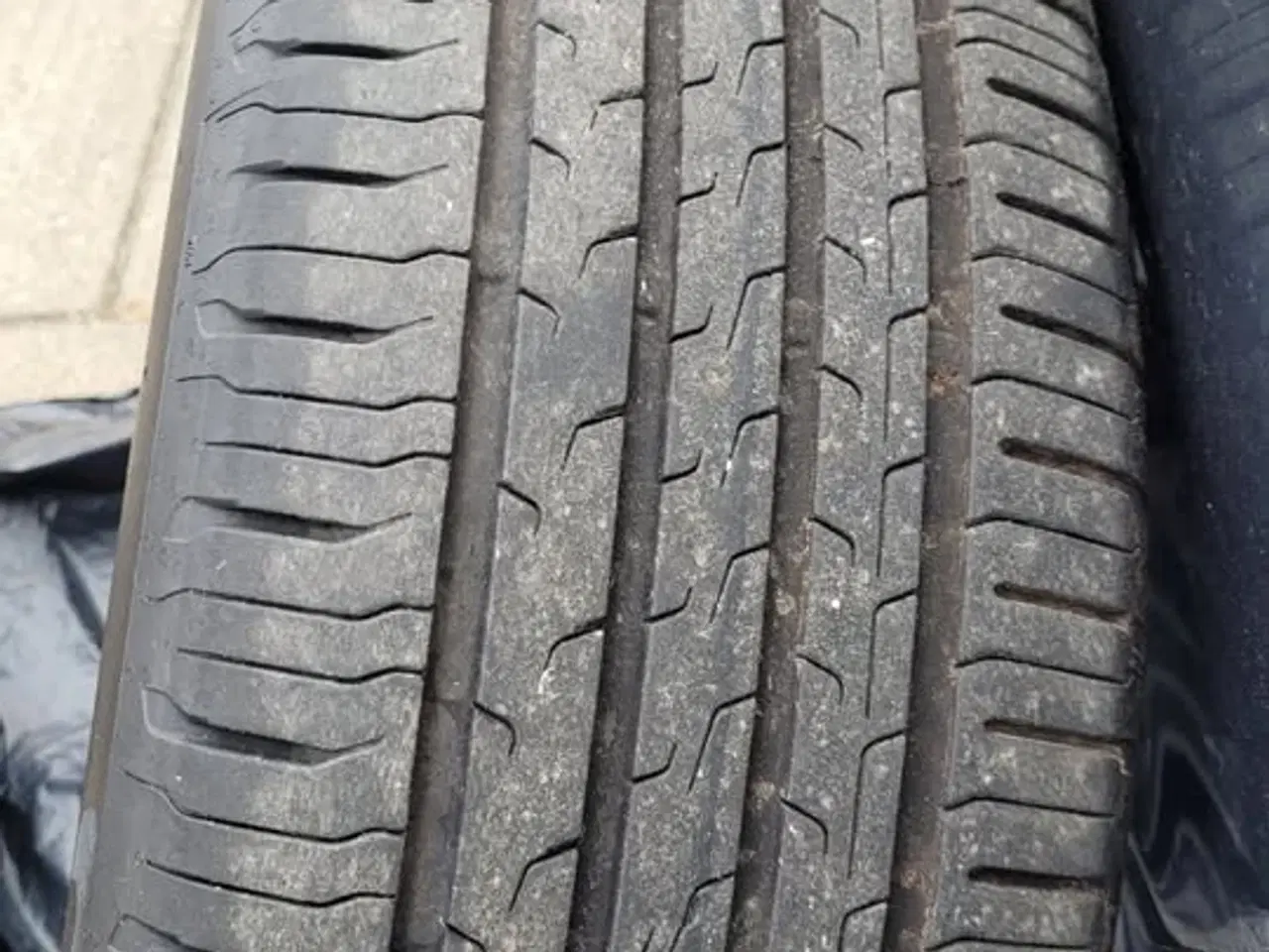 Billede 2 - 4 stk. dæk str. 215/55 R 18 T