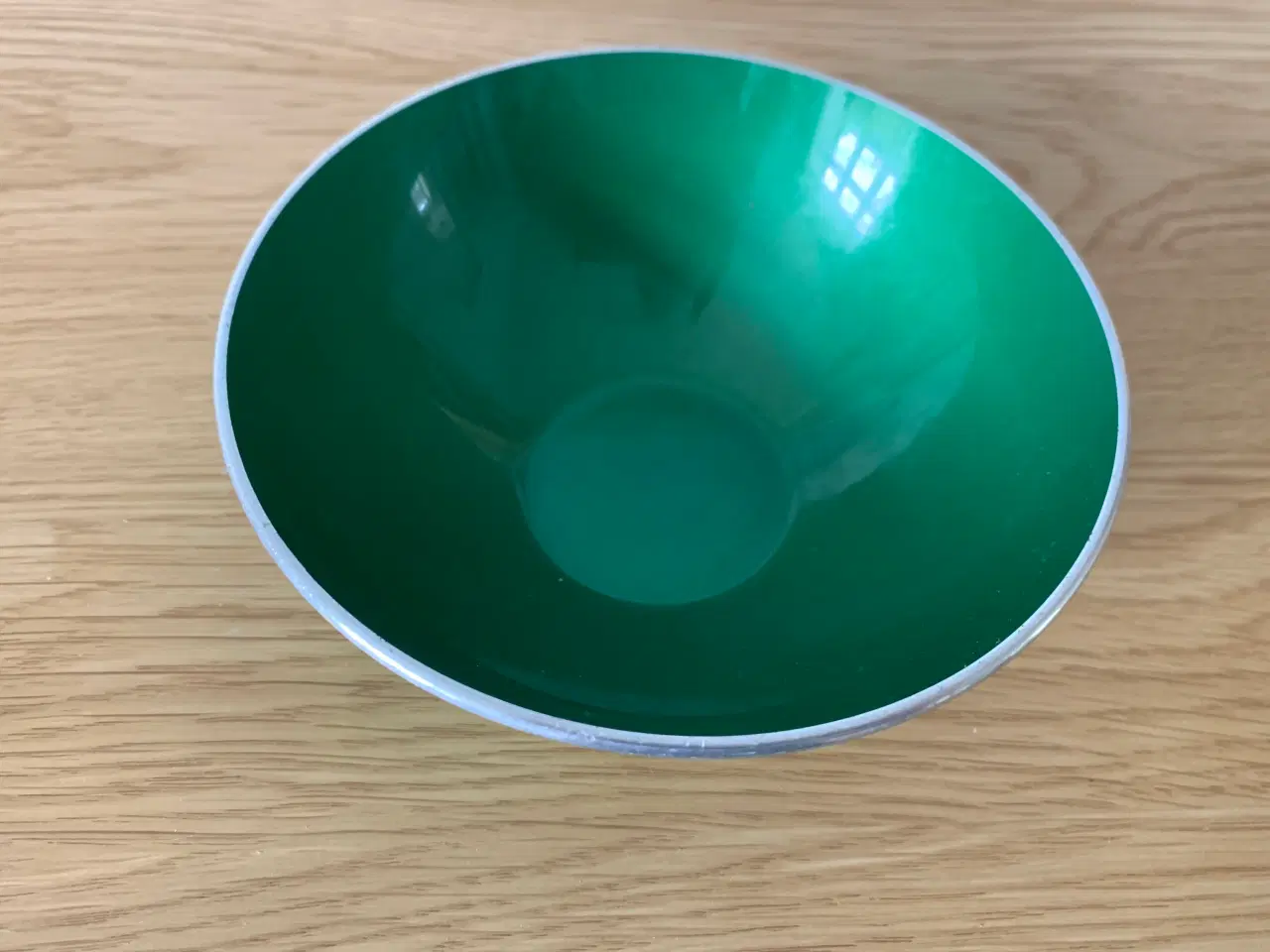 Billede 1 - Èn emaljeskål, måske en Emalox