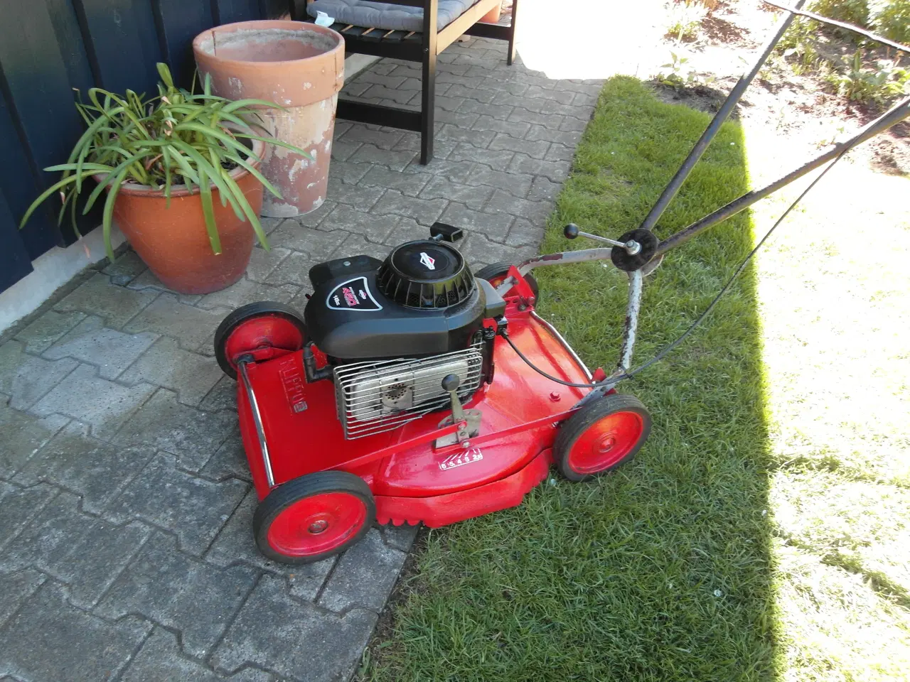 Billede 3 - Plæneklipper Klippo med Briggs&Stratton motor.