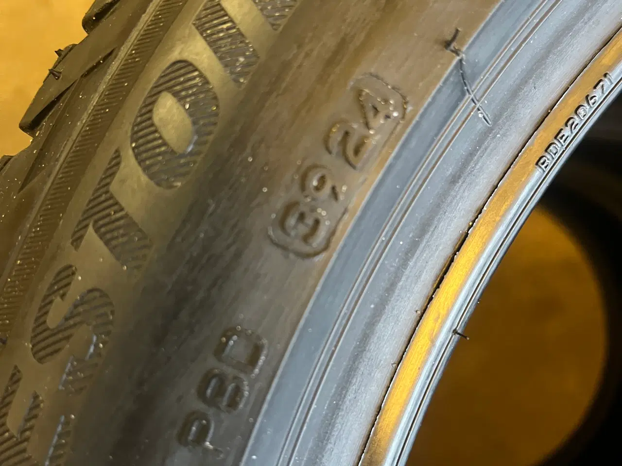 Billede 5 - Sommerdæk. 215-50-18 Bridgestone.