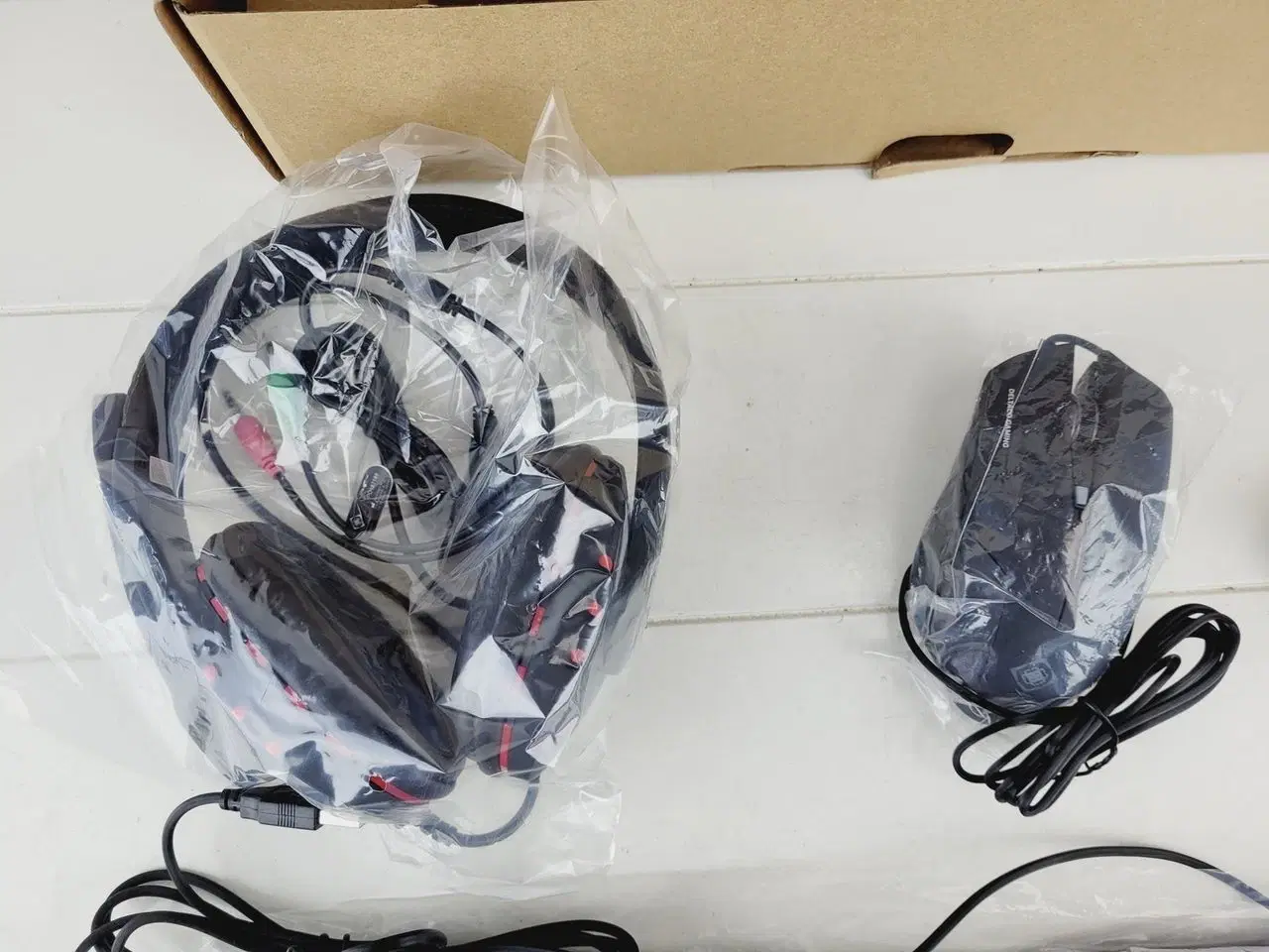 Billede 5 - Tastatur, DELTACO , 4-i-1 Gaming Gear Kit