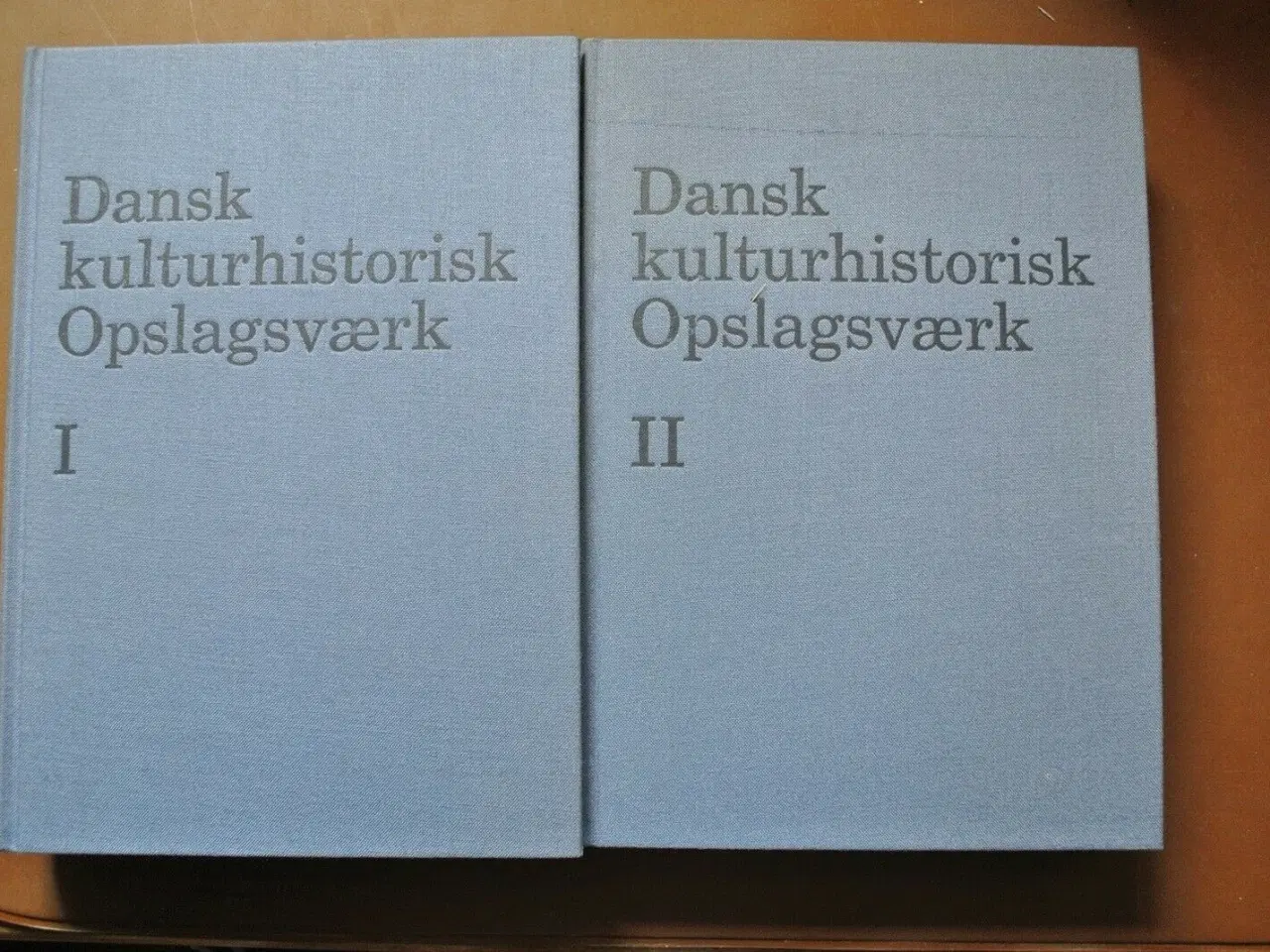 Billede 1 - dansk kulturhistorisk opslagsværk 1-2, red. af eri