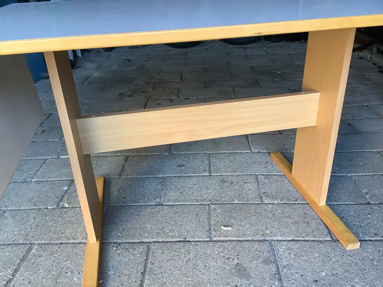 Billede 3 - Lille spisebord med klap 