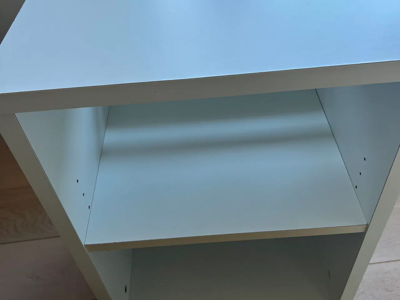 Billede 2 - Lille reol på hjul