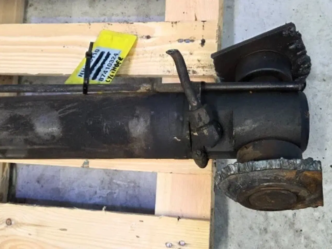 Billede 15 - New Holland LB110 Cylinder 87410324