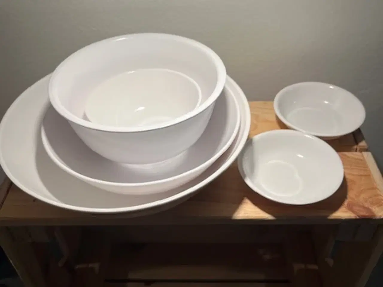 Billede 1 - Sæt med 6 hvide melaminskåle – Perfekt til outdoor