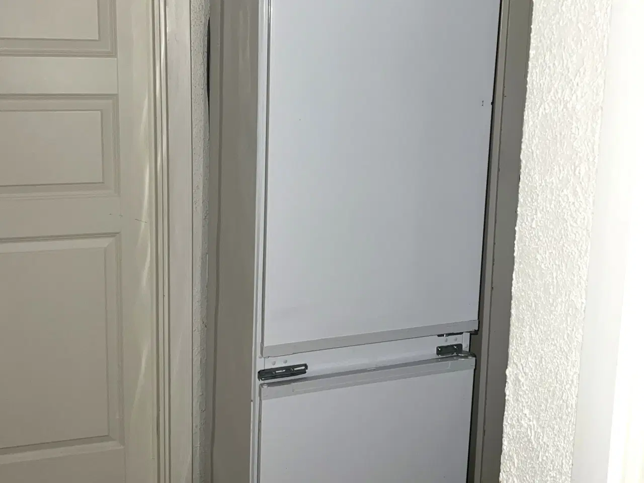 Billede 1 - Køle-/fryseskab. Afhentes snarest.