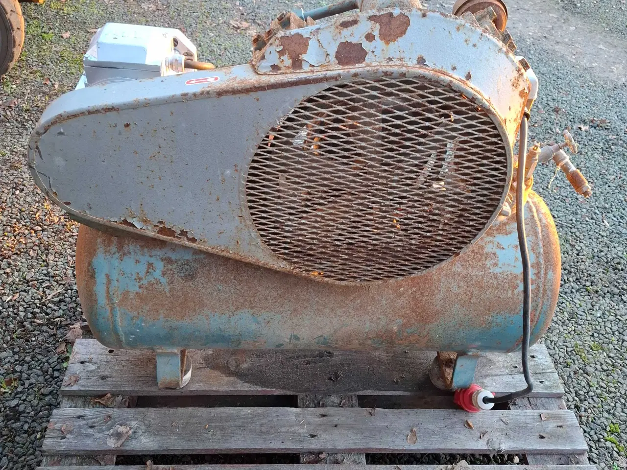 Billede 3 - Stenhøj kompressor 