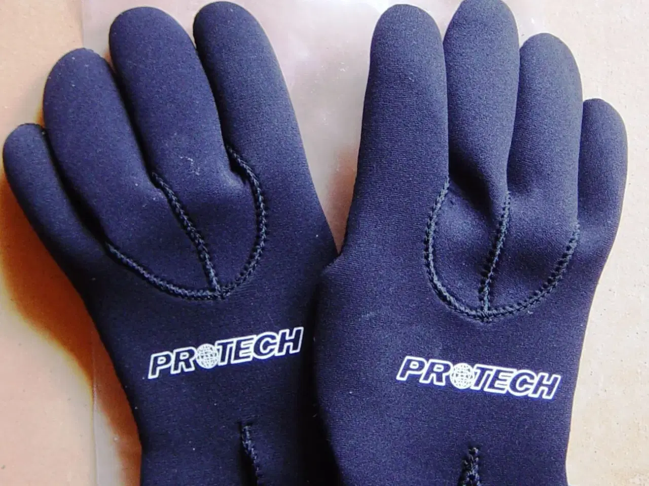 Billede 1 - Protech neopren handsker - i str. M/L/XL