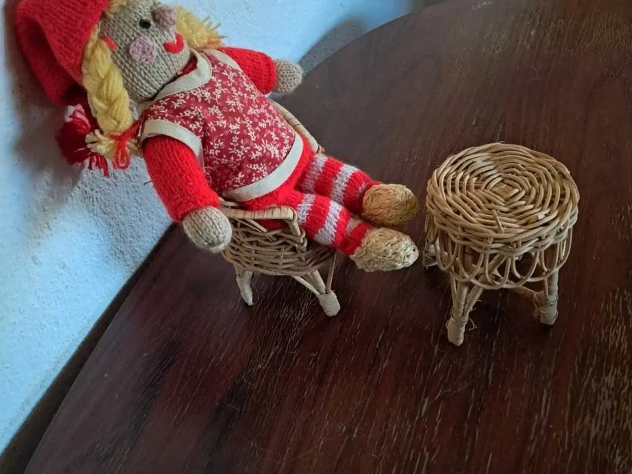 Billede 4 - Nisse m. bord og stol
