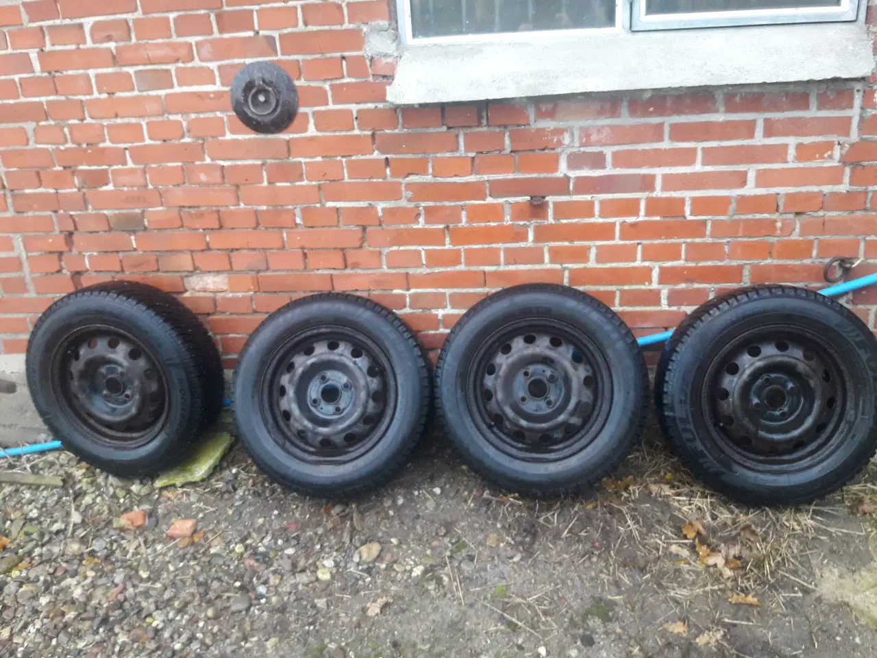 Billede 1 - Fælge med dæk