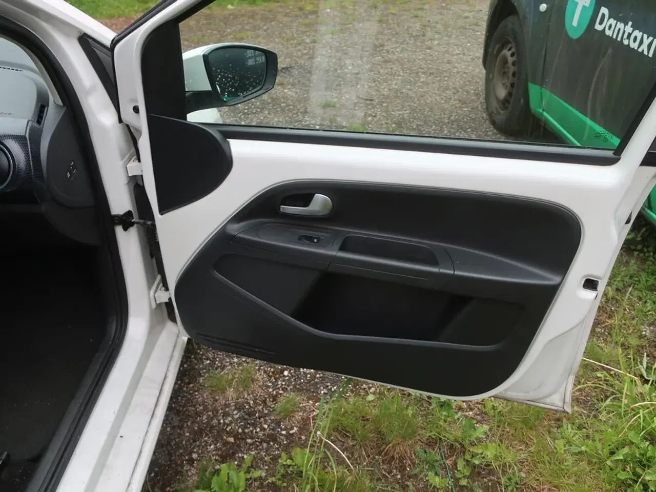 Billede 21 - Personbil VW UP 1.0 MPI (momsfri)
