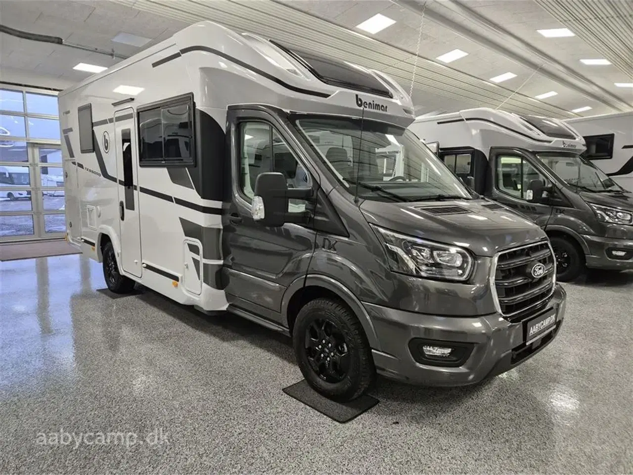 Billede 1 - 2026 - Benimar Tessoro 488 Top udstyret Benimar