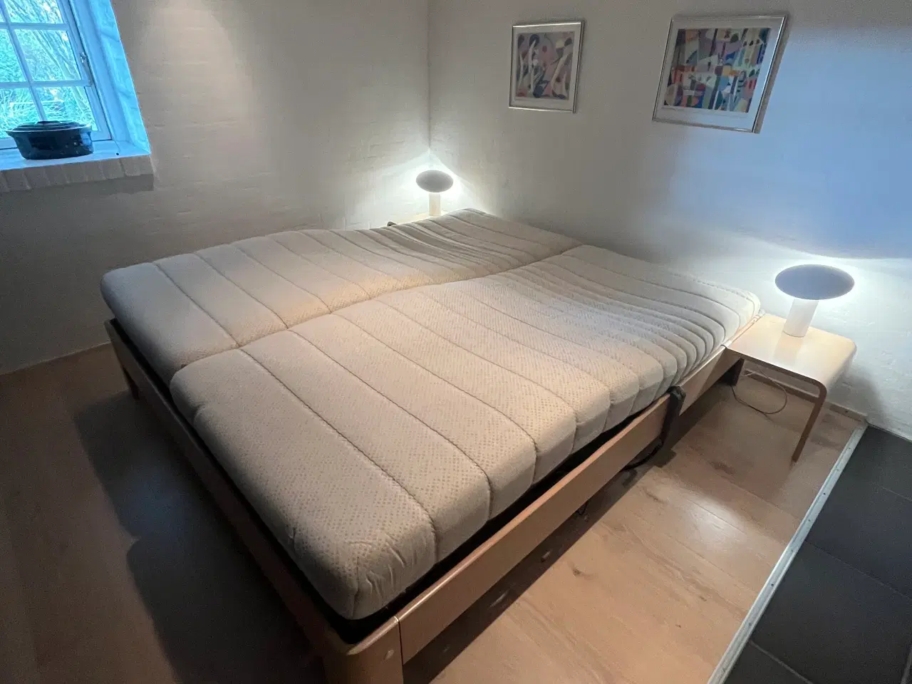 Billede 3 - Stor lækker velholdt elevationsseng fra Auping