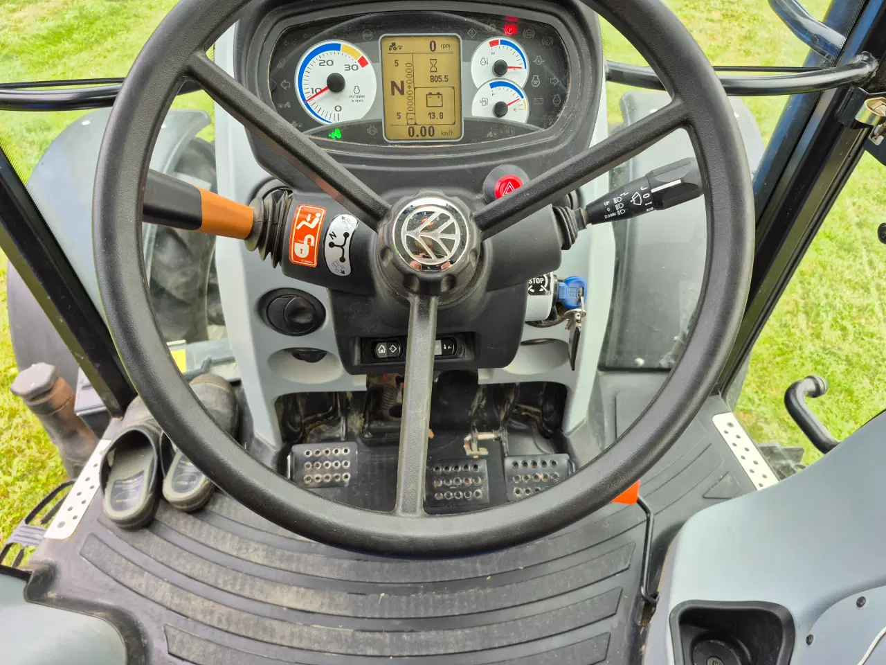 Billede 11 - Velholdt New Holland Traktor med lavt timetal