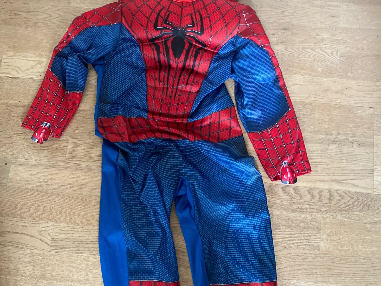 Billede 1 - Spiderman udklædning str 116