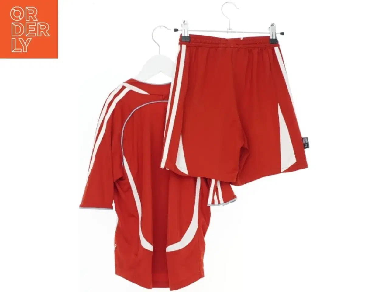 Billede 2 - Rød Adidas sportsdragt fra Adidas (str. 152)