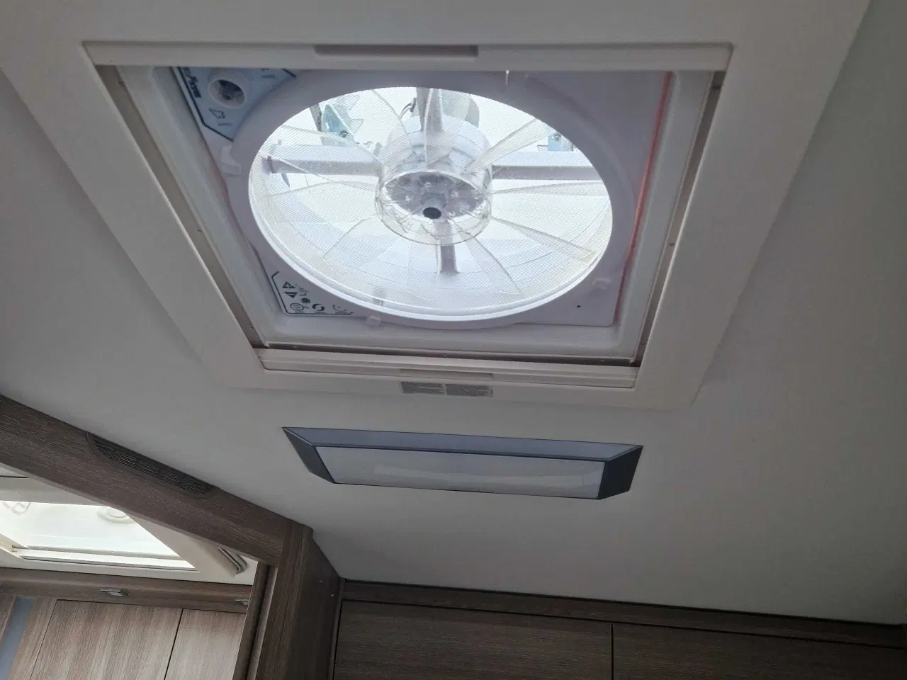 Billede 7 - Kabe Royal 560 Xl KS