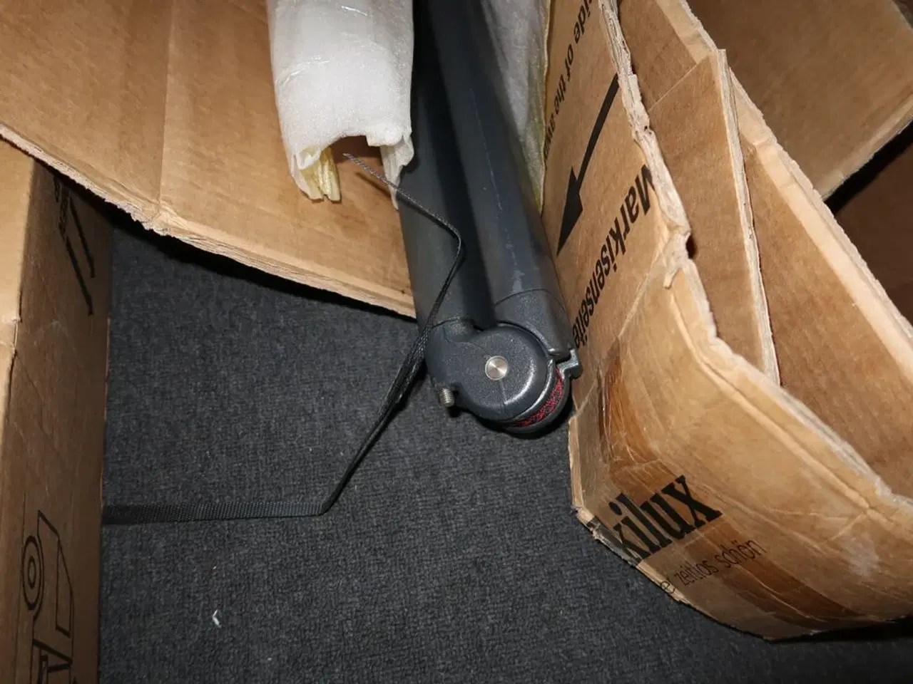 Billede 2 - Holder til parasol