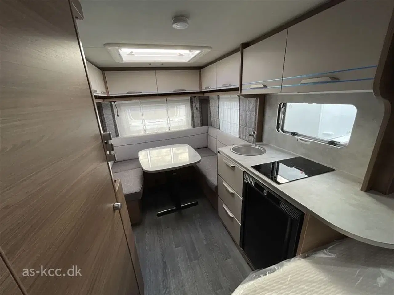 Billede 9 - 2024 - Knaus Sport 450 FU SPORT E POWER SELECTION   Knaus Sport E POWER årg. 2024 4 sovepladser, 4 siddepladser