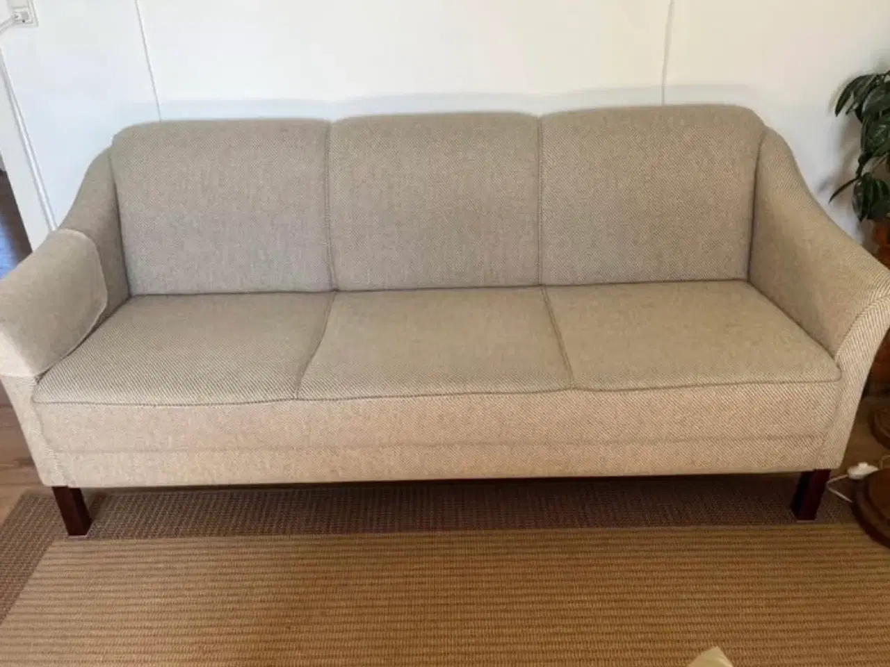 Billede 1 - Sofa i gråt uld stof