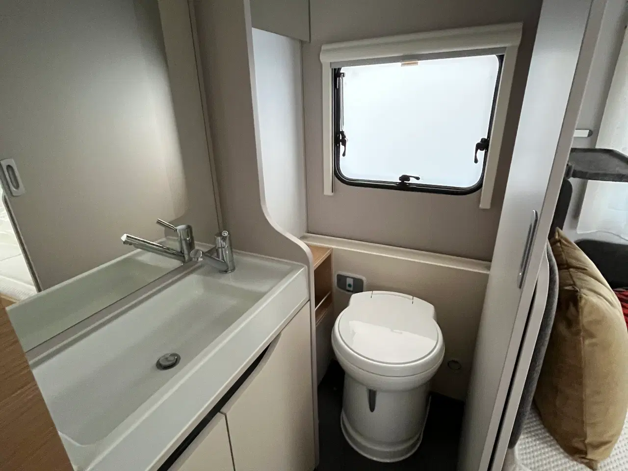 Billede 10 - 2022 - Adria Adora 572 UT som ny.