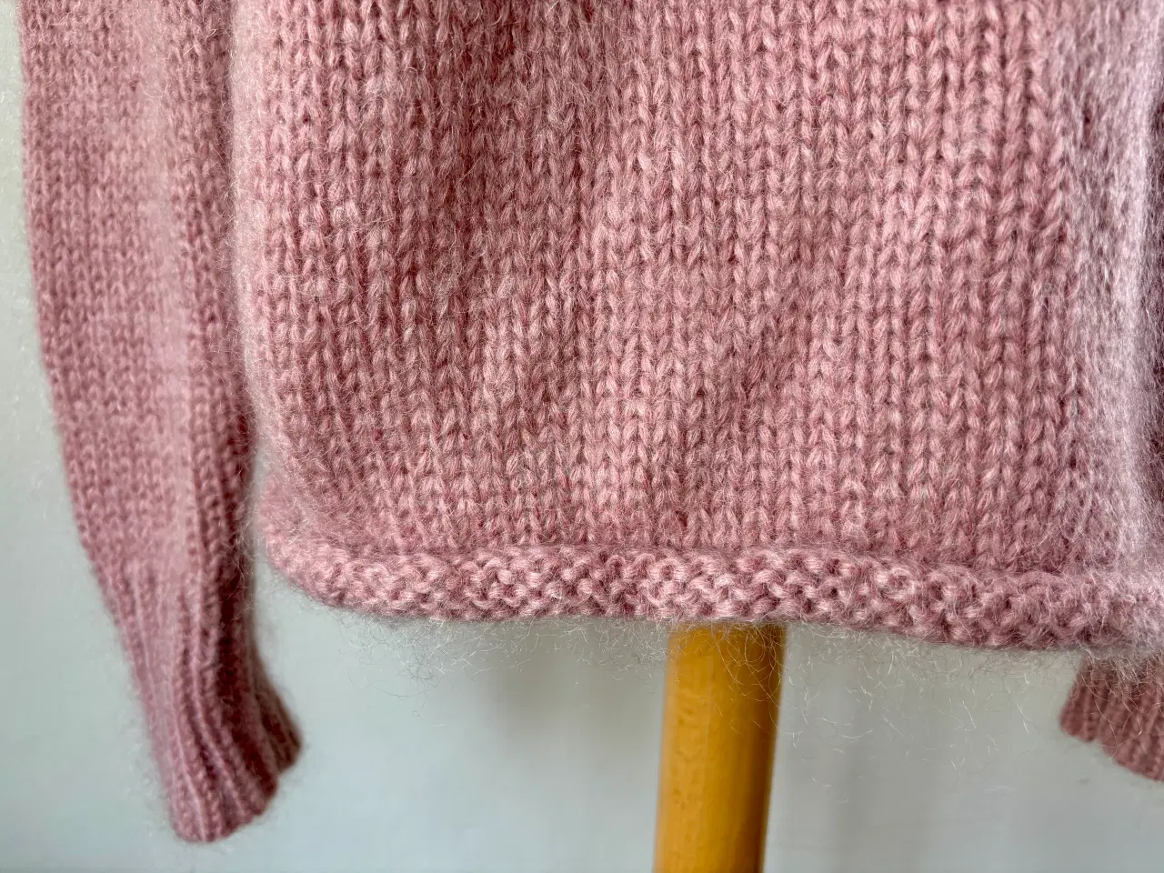 Billede 3 - Dear Dharma, sweater, str 36