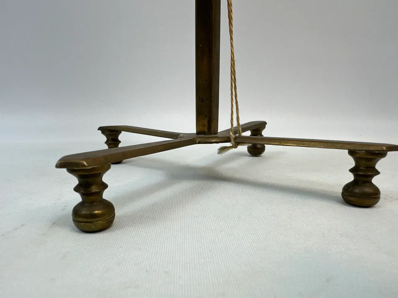 Billede 5 - Ældre messing dannebro / bordflag