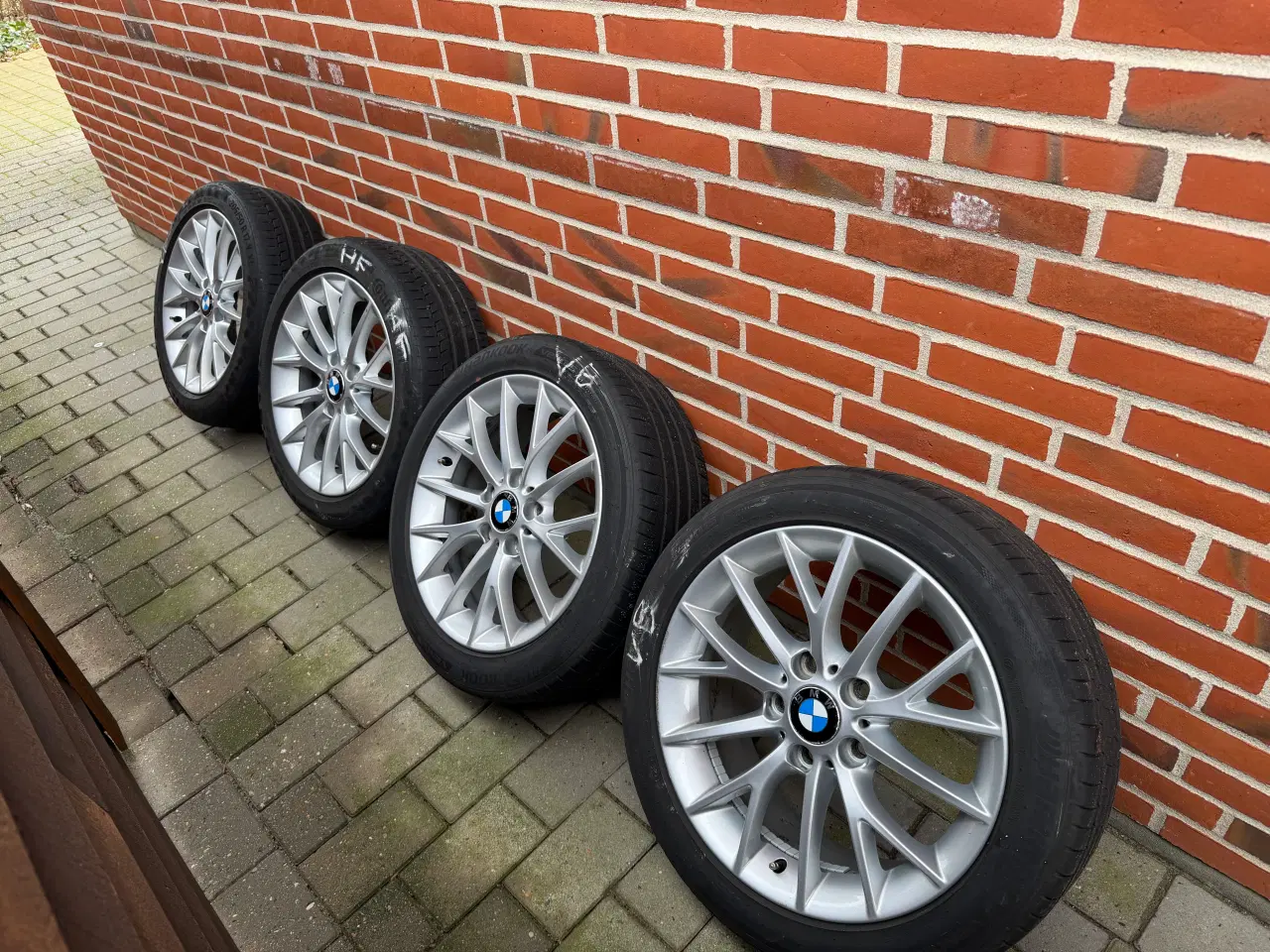 Billede 1 - Org. BMW Y alufælge og dæk til 1 serien