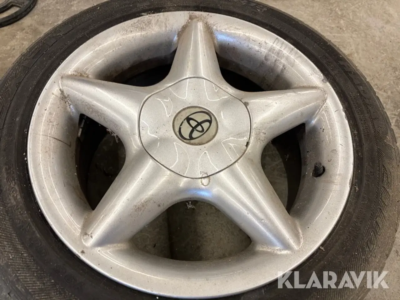 Billede 10 - Alufælge med dæk Toyota