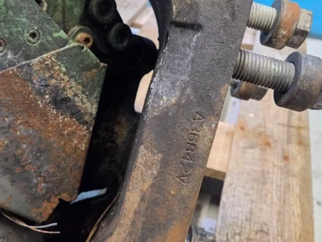 Billede 15 - John Deere S690 Hjulgear R.  AXE47173