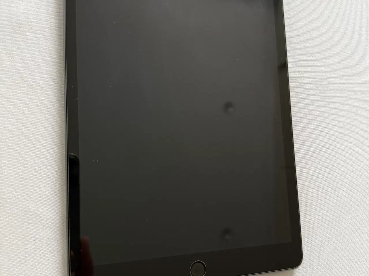 Billede 1 - iPad (8. generation)