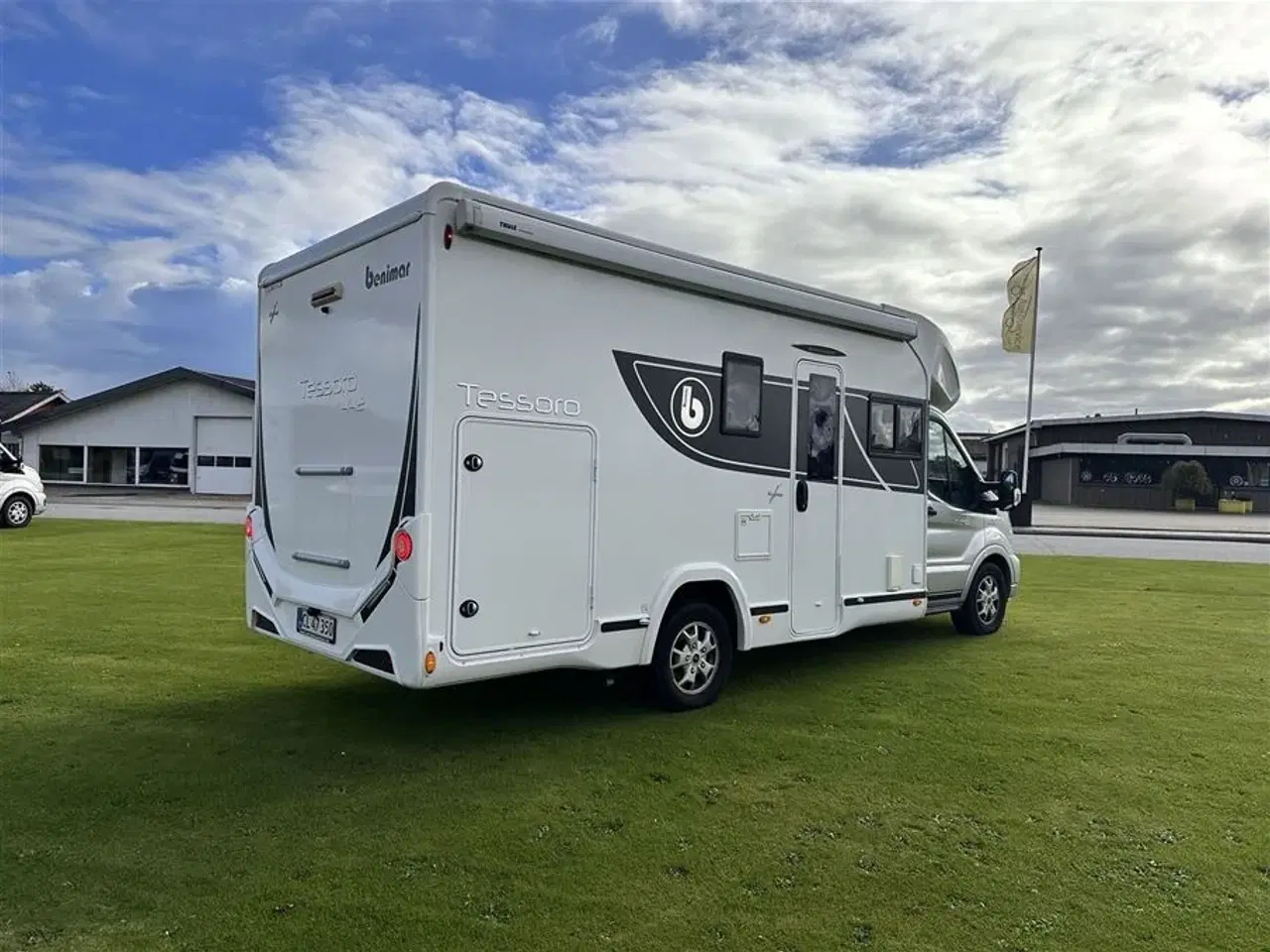 Billede 32 - 2020 - Benimar Tessoro T442   Ring for Pris  -  Kørt 25,800 Km.