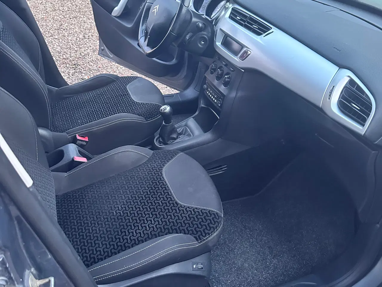 Billede 8 - 1 ejers nysynet citroen c3, 930 halvårligt