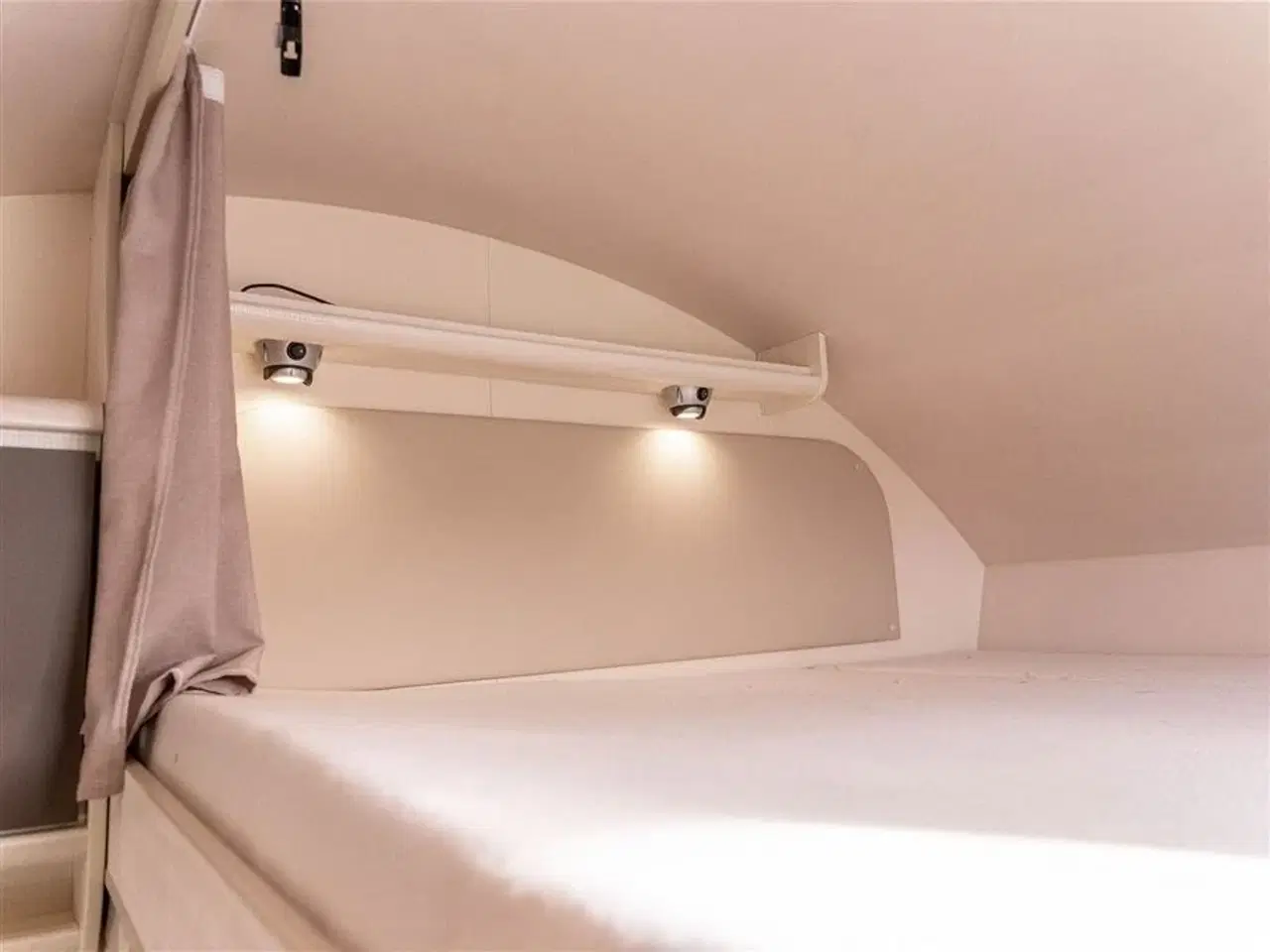 Billede 38 - 2020 - Ahorn ECO 680 Alkove   Velholdt kort Ahorn med alkove