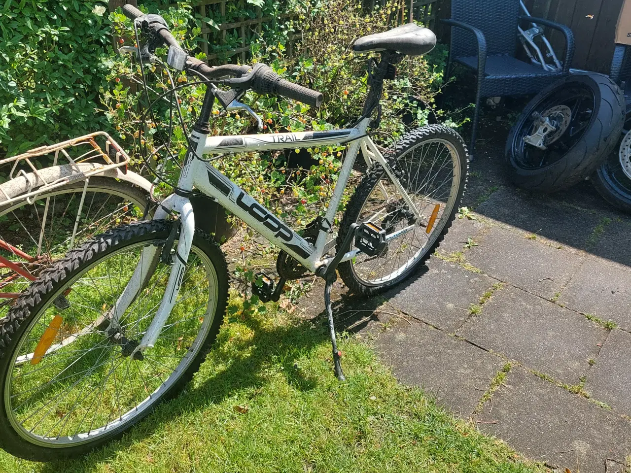 Billede 1 - To gratis cykler