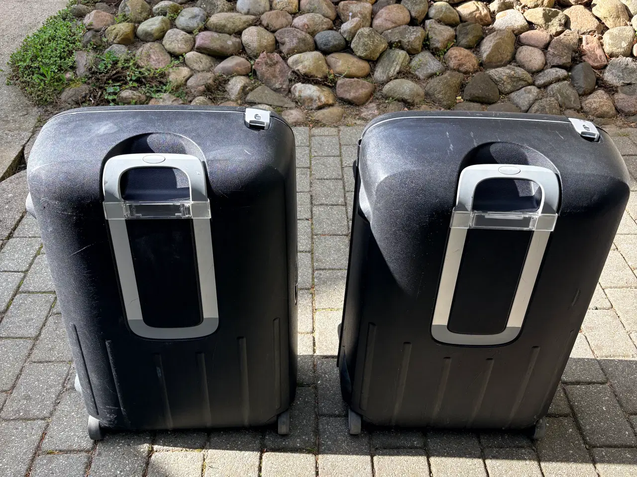Billede 2 - 2 stk. Samsonite jumbo hård kuffert i plast, sort.