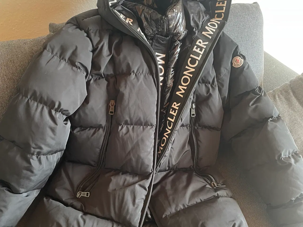 Billede 5 - Moncler jakke 