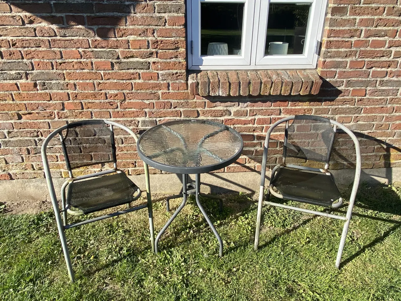 Billede 7 - Lille rundt cafébord med rillet glasplade og metal