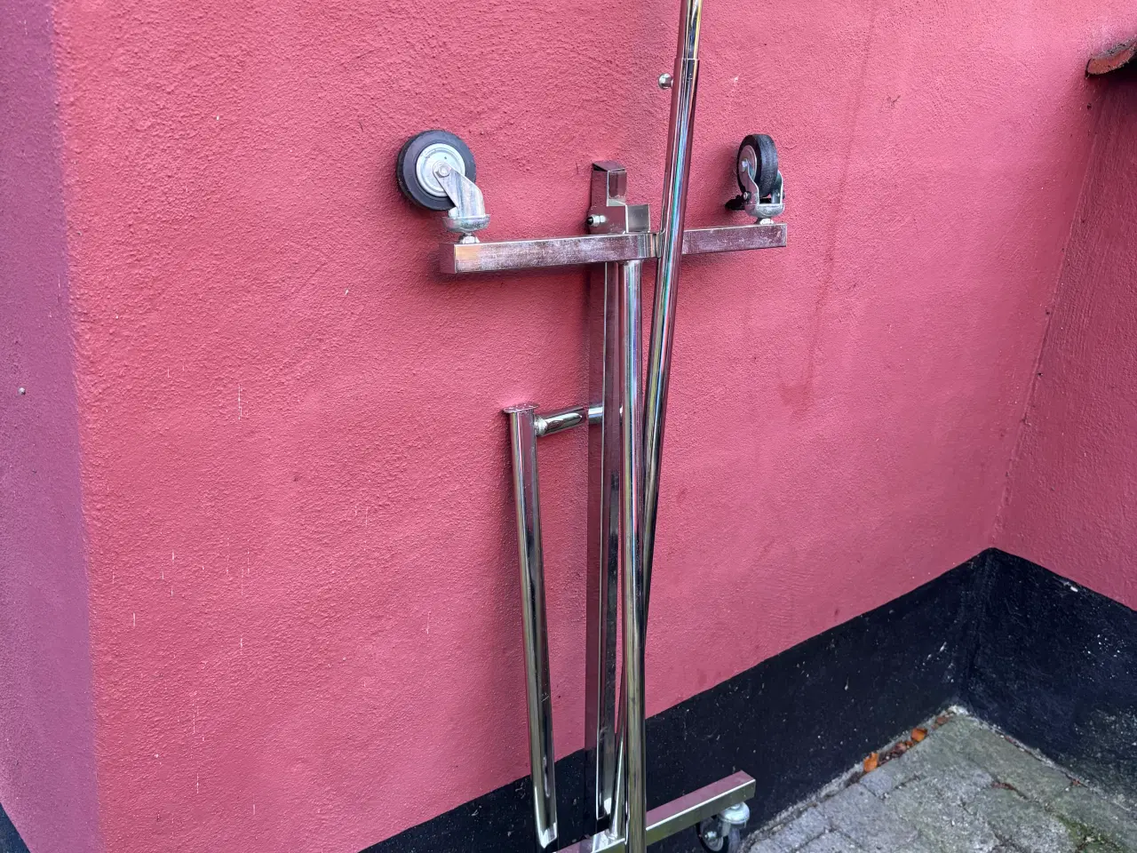 Billede 6 - Professionelt tøjstativ som kan klappes sammen