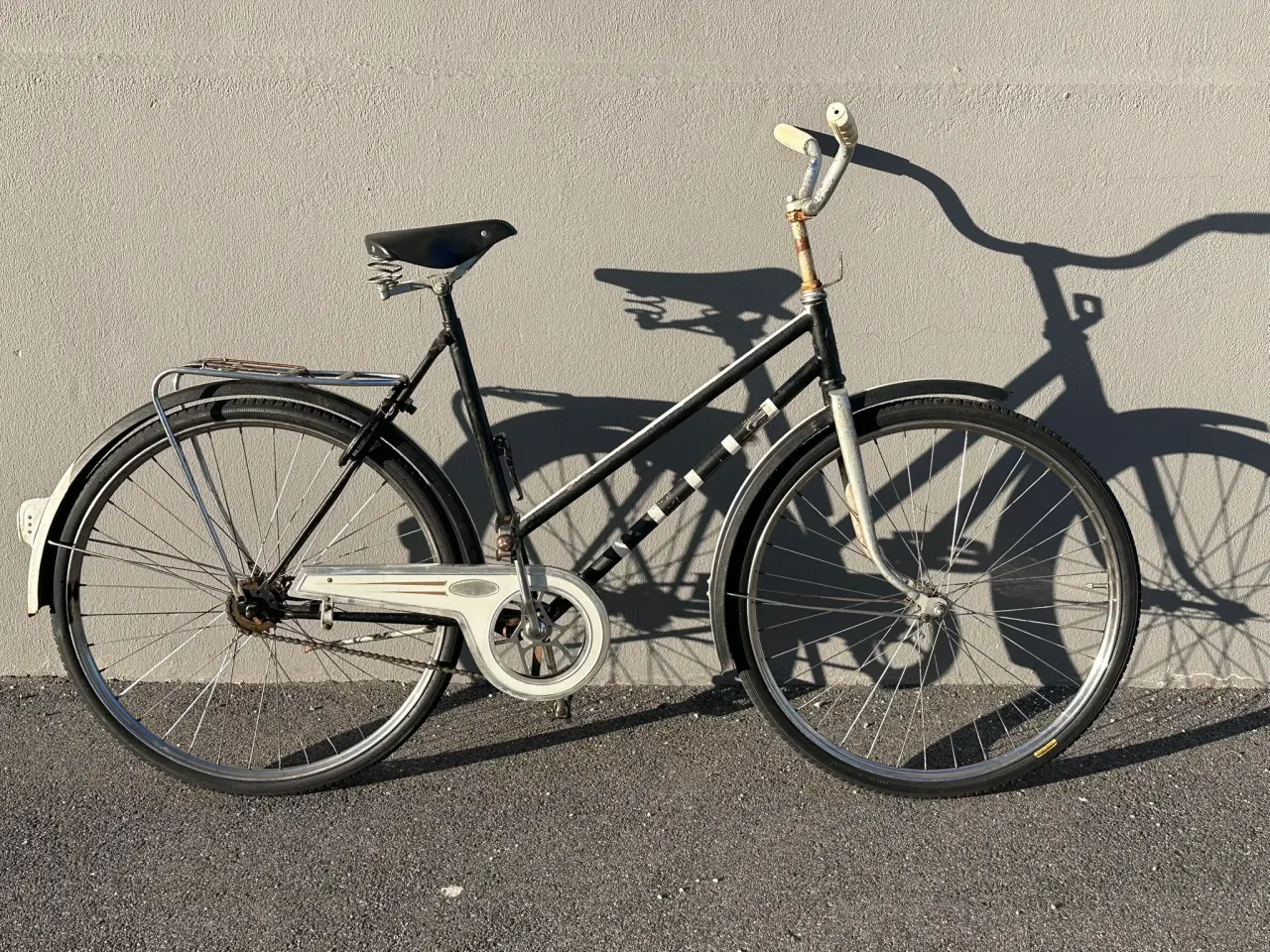 Billede 1 - Sort DBS retro damecykel – single speed, patina og