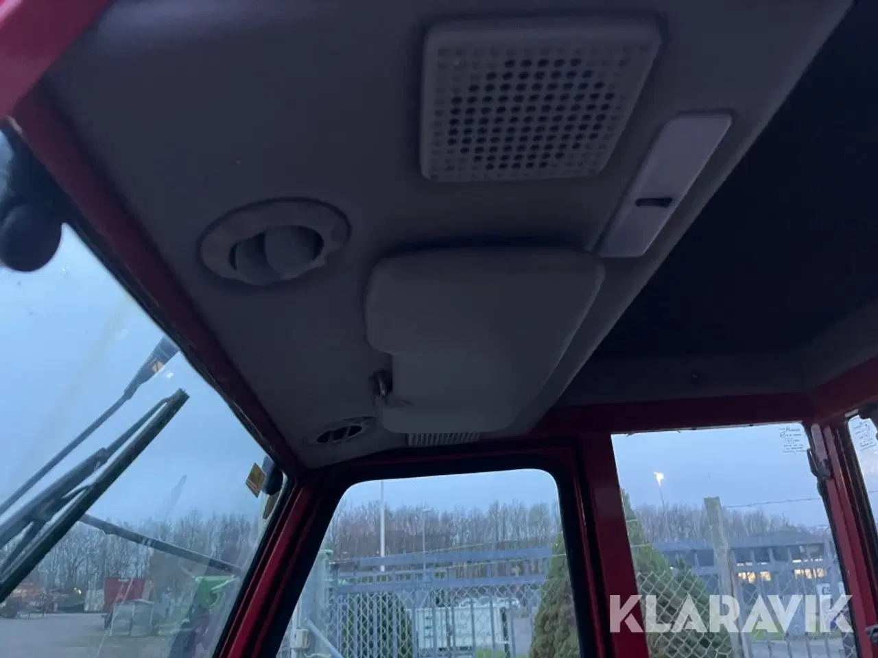 Billede 9 - Redskabsbærer Toro Groundmaster 3280D med kost og saltspreder