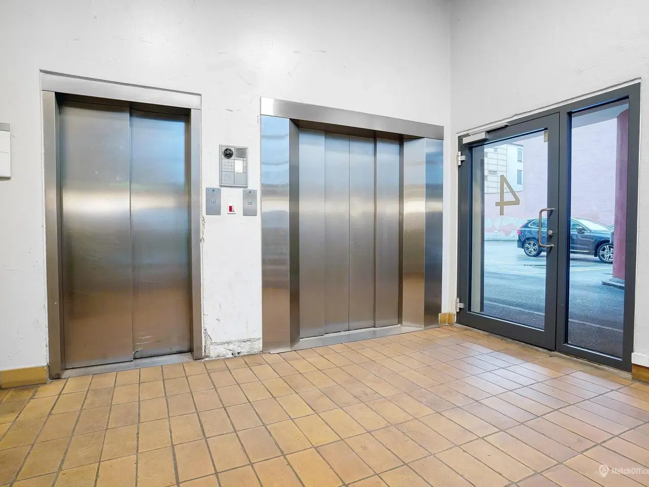Billede 8 - Renoverede og effektive kontorer med parkering og tagterrasse. tæt på Kgs. Nytorv