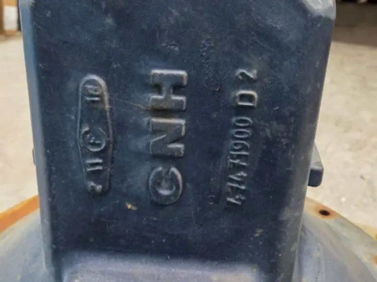 Billede 14 - Case Optum 270   Lår  47436915