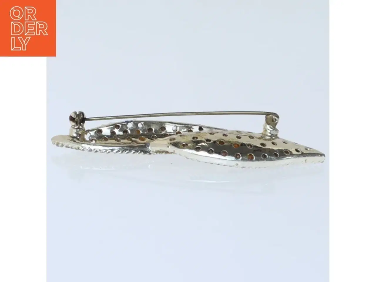 Billede 2 - Bladformet broche med blå sten (str. 7,5 cm)