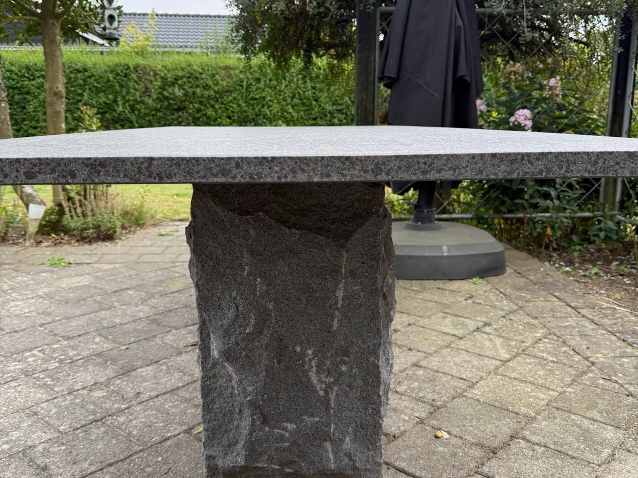 Billede 3 - Havebord Sten