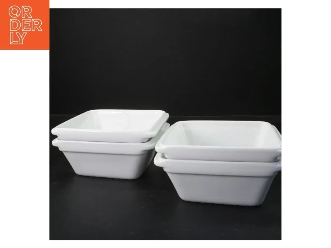 Billede 1 - Sæt med 4 hvide firkantede skåle (str. 6x16x16 cm)