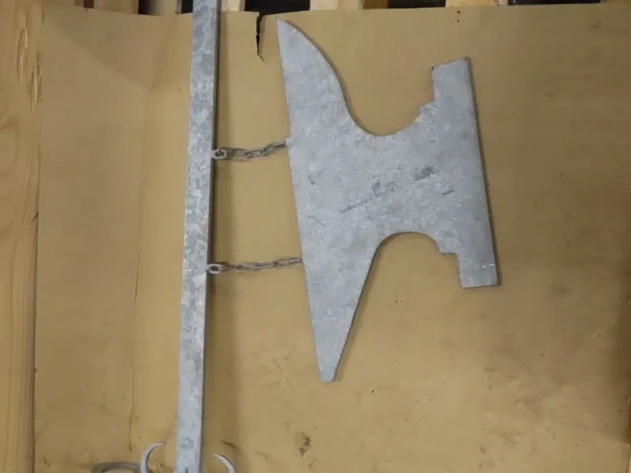 Billede 1 - Skilt med armbolt