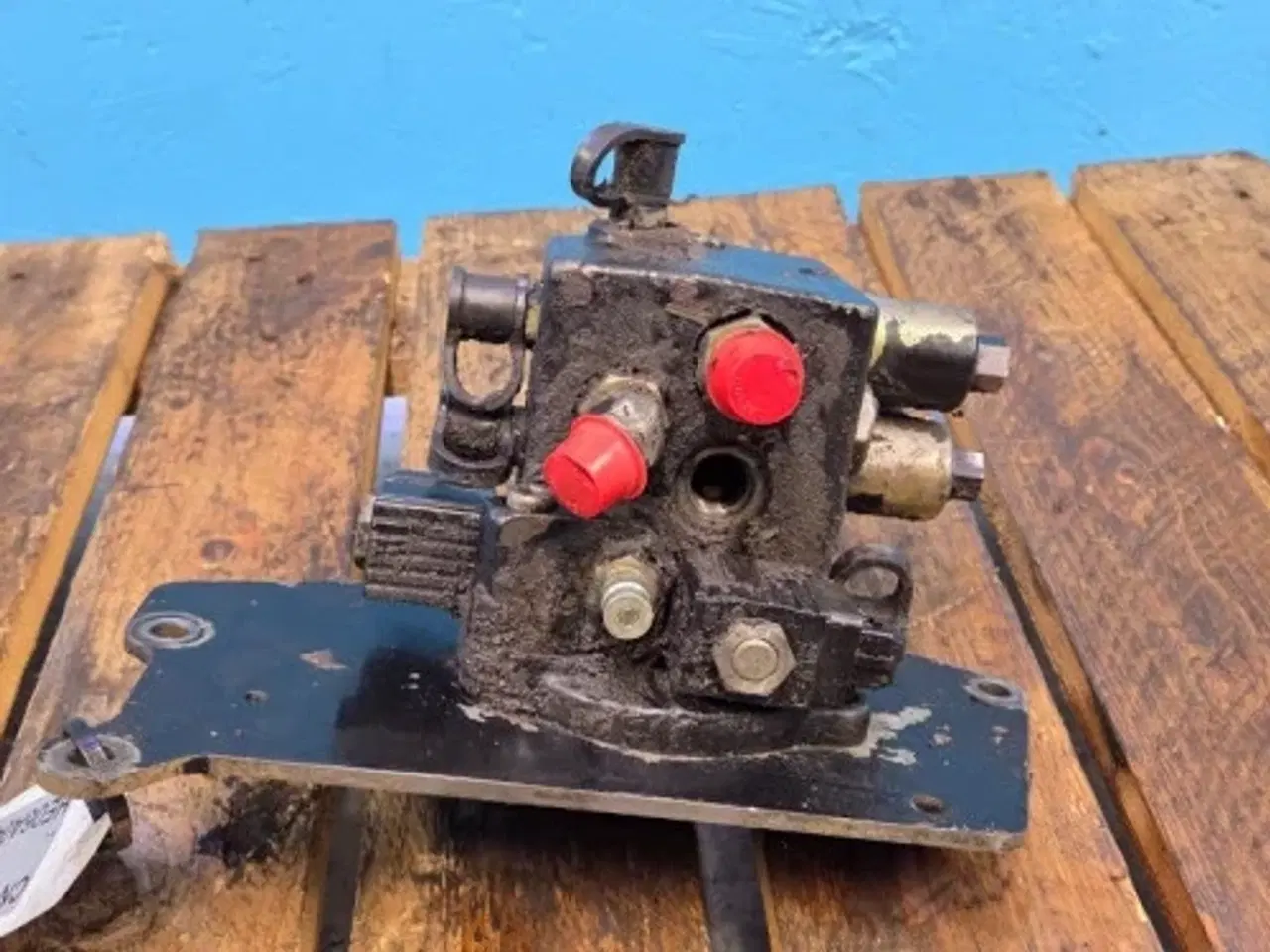 Billede 16 - Massey Ferguson 6290 Trykventil 3795675M13