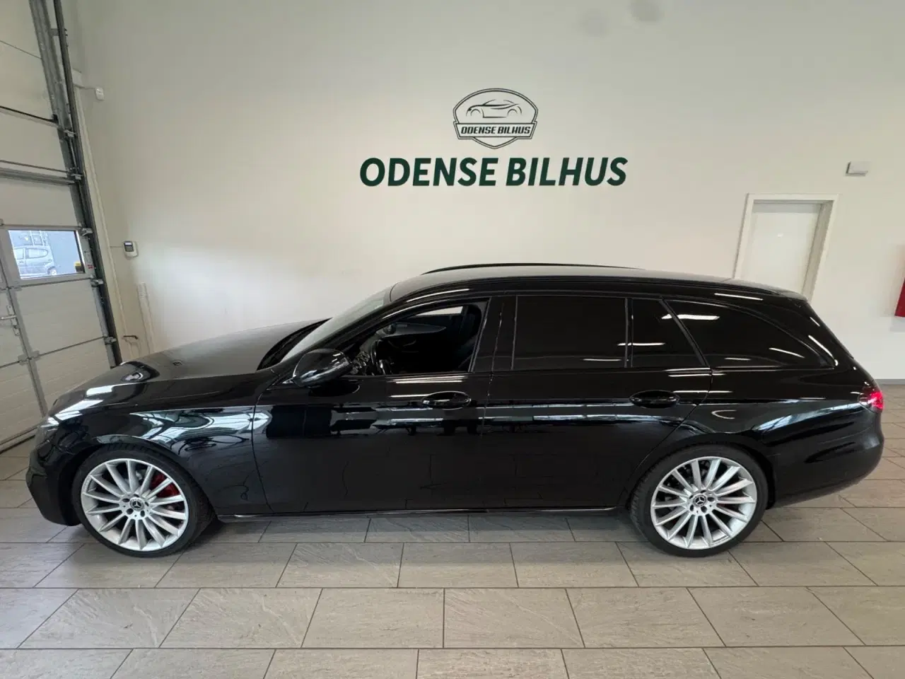 Billede 4 - Mercedes E220 d 2,0 AMG Line stc. aut.